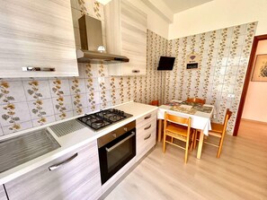 Private kitchen - TRILO LARA with wifi and parking (Sirolo)