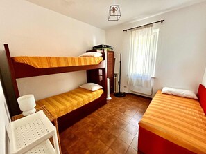2 bedrooms, free WiFi - Three-room apartment Antonella with sea view, a/c and p. auto (Numana)