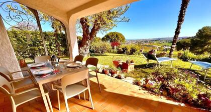 Villa Margherita, with garden, sea view and wifi