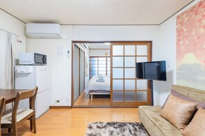 Living area - Iriya 101 Family Apartment Max 6  (Tokyo)