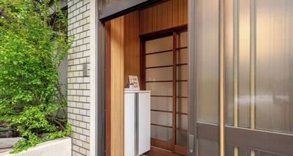 Iriya 101 Family Apartment Max 6