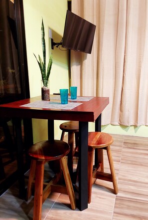 Dining - Apartment close to Arenal Volcano and hot springs (San Ramón)