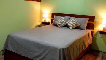 1 bedroom, free WiFi, bed sheets