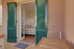 2 habitaciones, tabla de planchar con plancha y wifi 