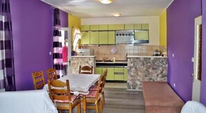 Dining - One bedroom apartment with terrace and sea view Grebaštica (Šibenik) (A-25286-b) (Šibenik)