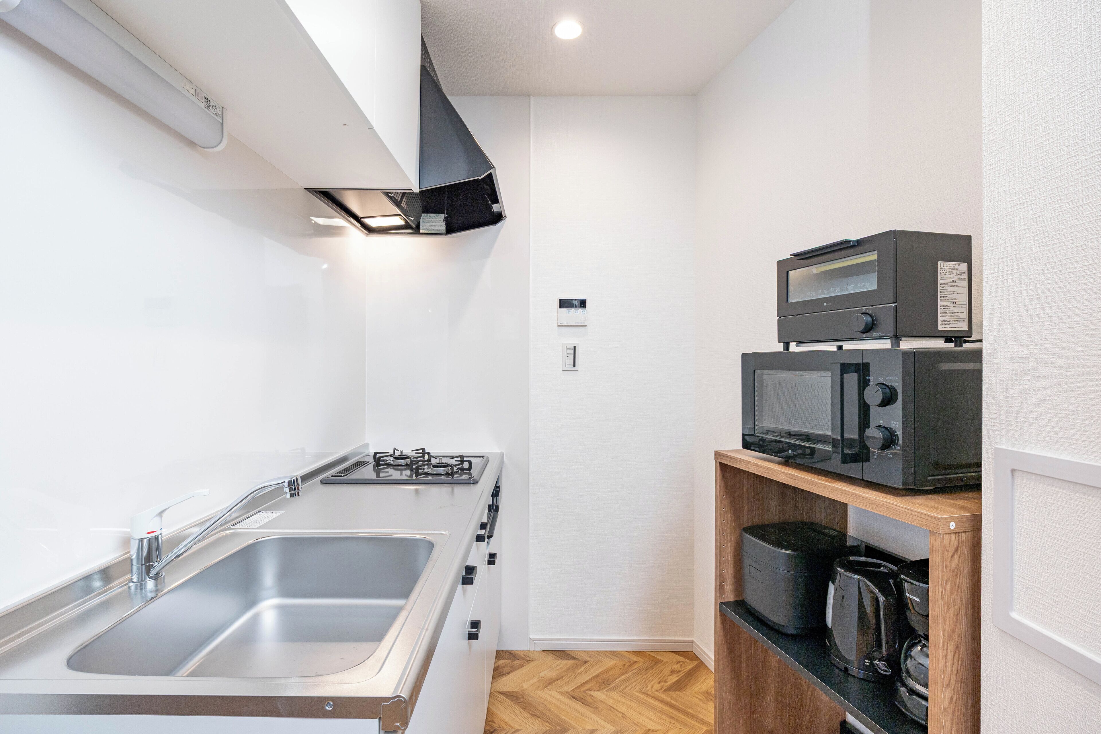 Apartment, 3 Bedrooms, Non Smoking, Private Bathroom | Private kitchen