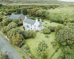 Exterior - The Old Manse. Four bedroom property with sea views and luxurious interiors. (Hallin)