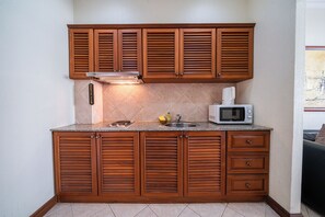 Studio, Balcony | Private kitchen | Fridge - Viewtalay Longstay (Banglamung)