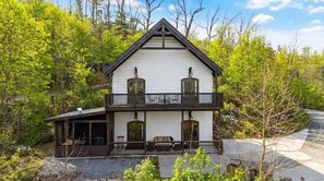 Exterior - High End Design Near Downtown Gatlinburg/Views (Gatlinburg)