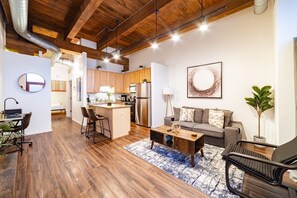 Oklassificerad bild, 2 av 12, knapp