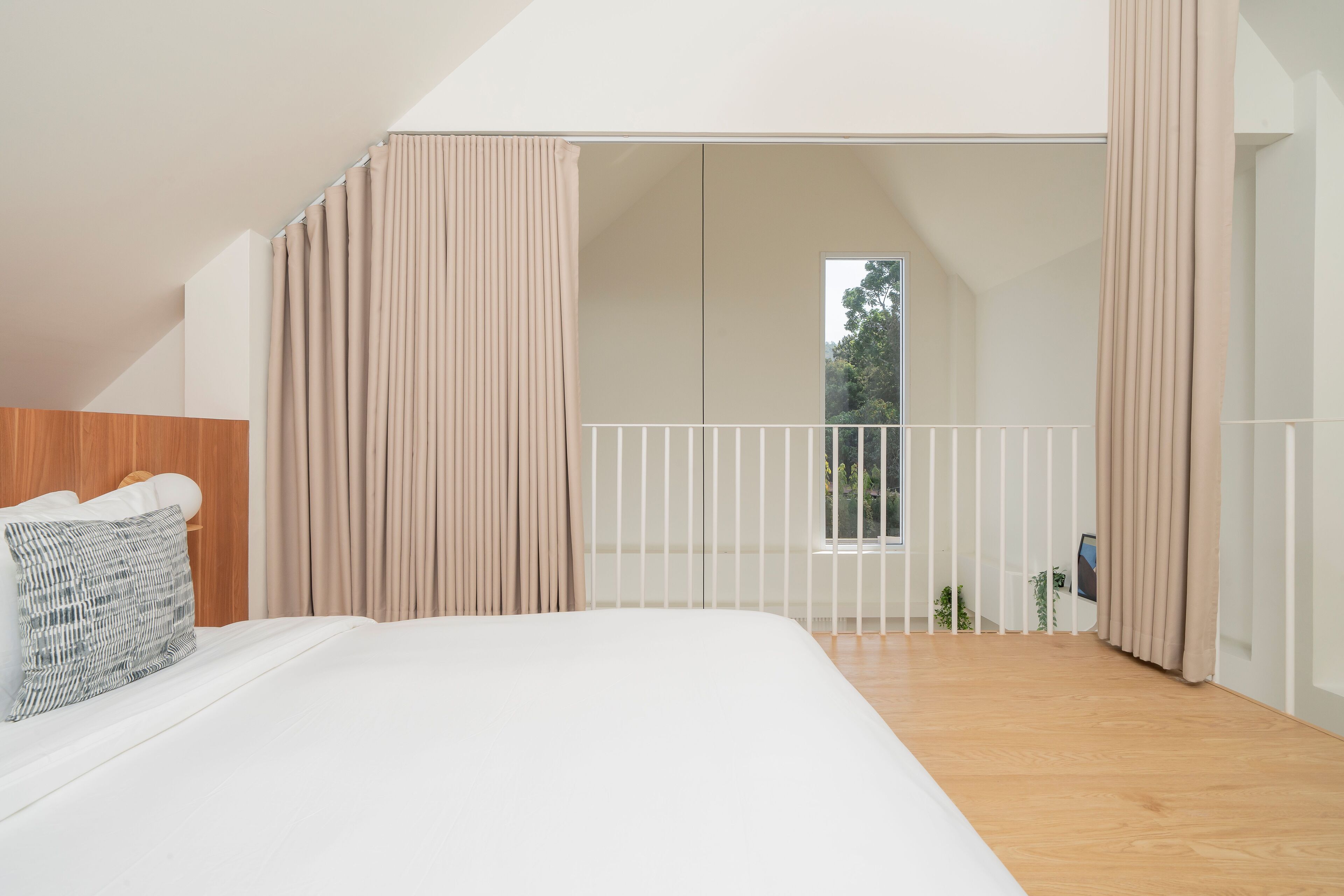 Minibar con artículos gratuitos, wifi gratis y ropa de cama 