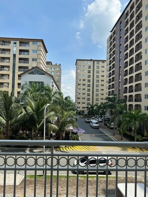 Exterior - OYUSTAY Clark condo near airport casino (Mabalacat City)