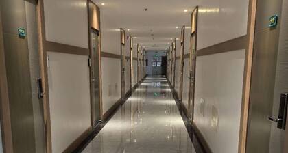 OYUSTAY Clark condo near airport casino