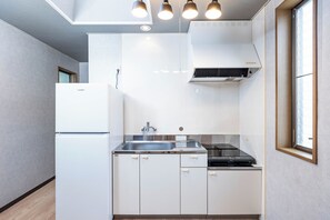 家庭公寓, 3 間臥室, 非吸煙房, 私人浴室 | 私人廚房 | 微波爐、爐具、廚房用具/餐具/器皿