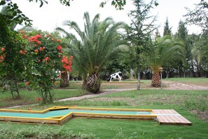 Comfort House, 1 Bedroom | Property grounds - Charming Villa in Maida With Pool & Garden (San Pietro a Maida)