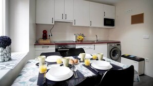 Dining - Murallas Home (Ávila)