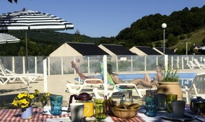 Pool - Apartment in Saint-geniez by Lot River (Saint-Geniez-d'Olt-et-d'Aubrac)