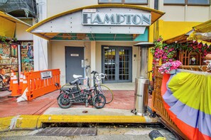 Exterior detail - 2 Blocks to Shore! Chic South Beach Studio (Miami Beach)