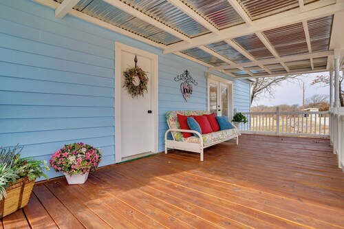 Peace & Relaxation at Texas Countryside Tiny Home