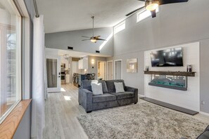 Unclassified image, 5 of 26, button - Water-View Deck! Lake Ozark Extended Stay (Lake Ozark)