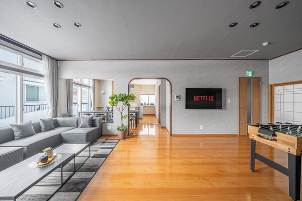 Apartment | Game room - E-US SAKAEDORI HOUSE (Sapporo)