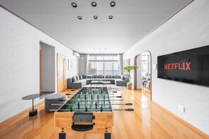 Apartment | Game room - E-US SAKAEDORI HOUSE (Sapporo)