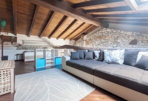 Imagen sin descripción, 3 de 9, botón