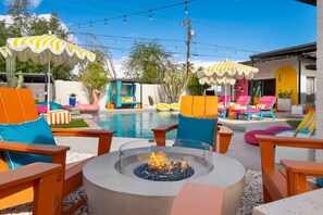 Pool - Love Island Old Town Scottsdale (Scottsdale)