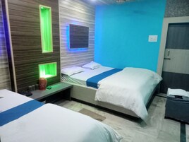 Deluxe Double Room, City View | Free WiFi