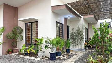 House, 2 Bedrooms, Smoking | Exterior