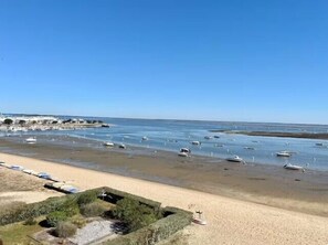 On the beach - Beachfront apartment with direct beach access (Arcachon)