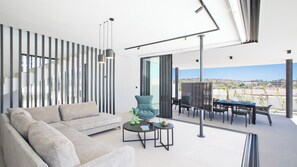 Imagen sin descripción, 3 de 30, botón