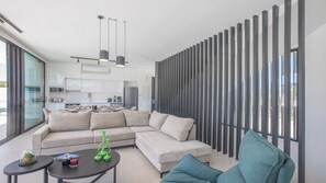 Imagen sin descripción, 4 de 30, botón