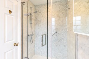 Dusche, Haartrockner
