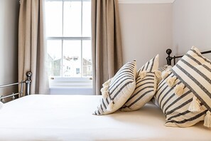 1 Schlafzimmer, Schreibtisch, Bügeleisen/Bügelbrett, Internetzugang