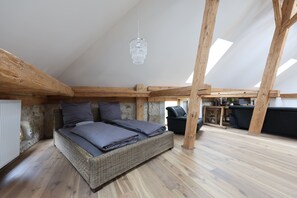 Room - Vacation apartment "Loft" 140sqm for max. 4 adults (Taching am See)