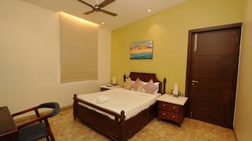 Skrivebord og wi-fi (inkludert)