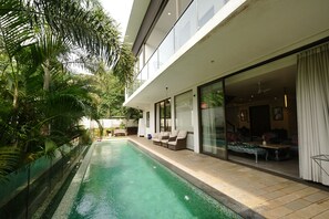 Nicht klassifiziertes Bild, 3 von 121, Schaltfläche