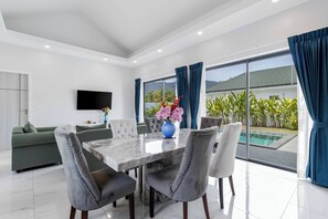 Villa | Dining - 3BR Pool Villa with Bathtub  V294 (Rawai)