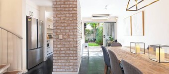 Character & Charm 3BR home - free wine