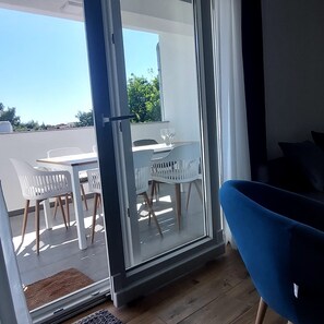 صورة غير مصنفة، 2 من 13، زرّ