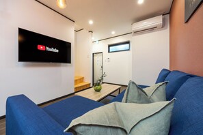 Classic Apartment, 2 Bedrooms, Non Smoking, Private Bathroom | Interior - GT House (Osaka)