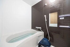 Classic Apartment, 2 Bedrooms, Non Smoking, Private Bathroom | Bathroom - GT House (Osaka)