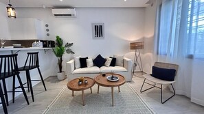 Nicht klassifiziertes Bild, 2 von 13, Schaltfläche