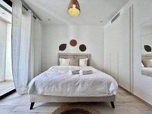1 bedroom, iron/ironing board, Internet, bed sheets - Malachite Elegance & Comfort in Sidi Daoud (Tunis)