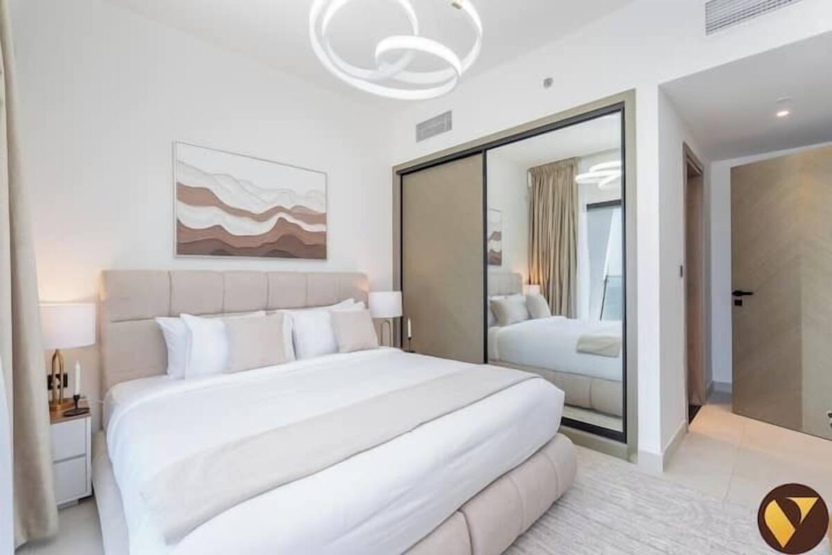 Luxury Apartment, Balcony, City View | Iron/ironing board, cots/infant beds, free WiFi, bed sheets