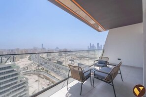 Apartemen Mewah, balkon, pemandangan kota | Pemandangan balkon