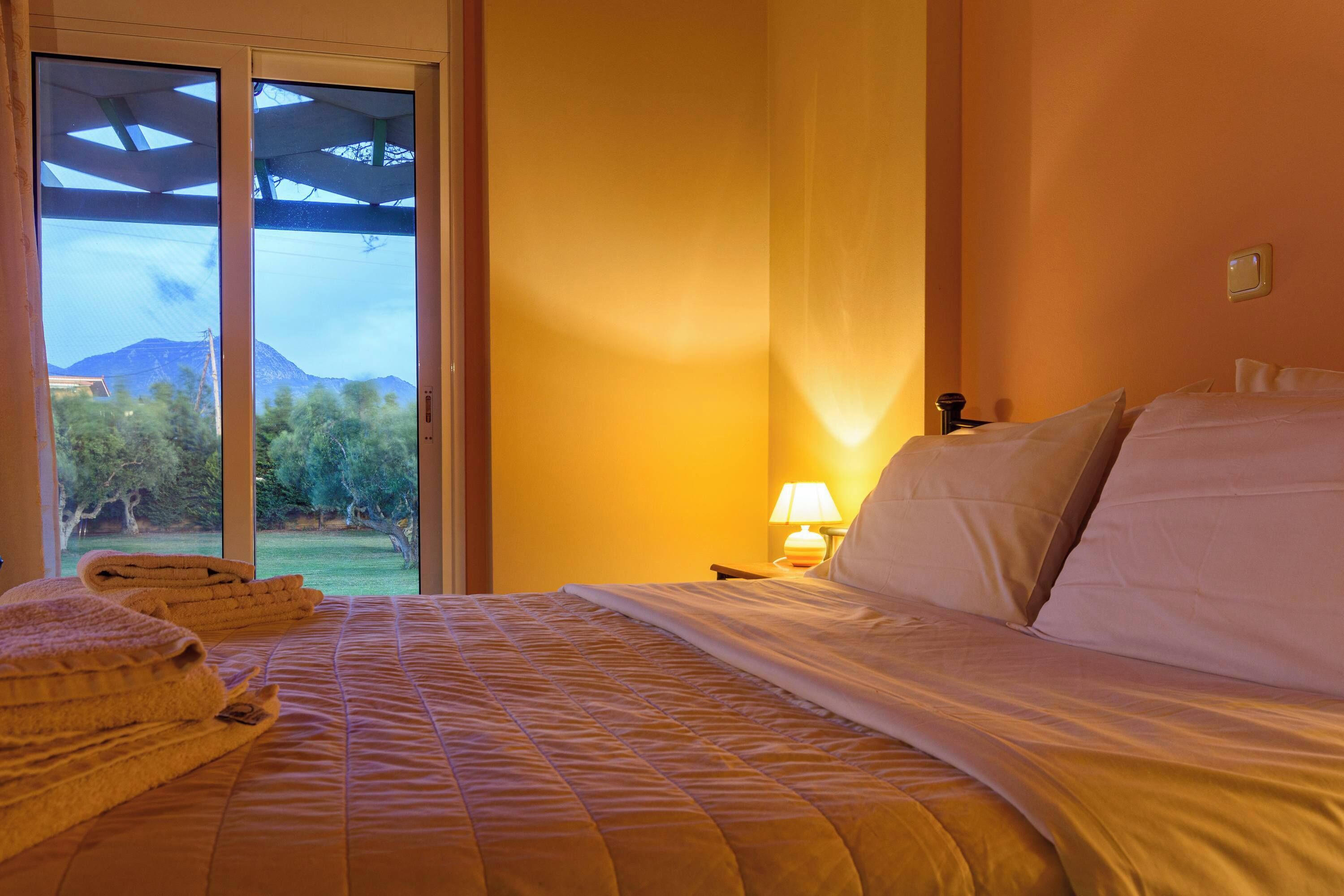 Bügeleisen/Bügelbrett, Reisekinderbett, WLAN, Bettwäsche