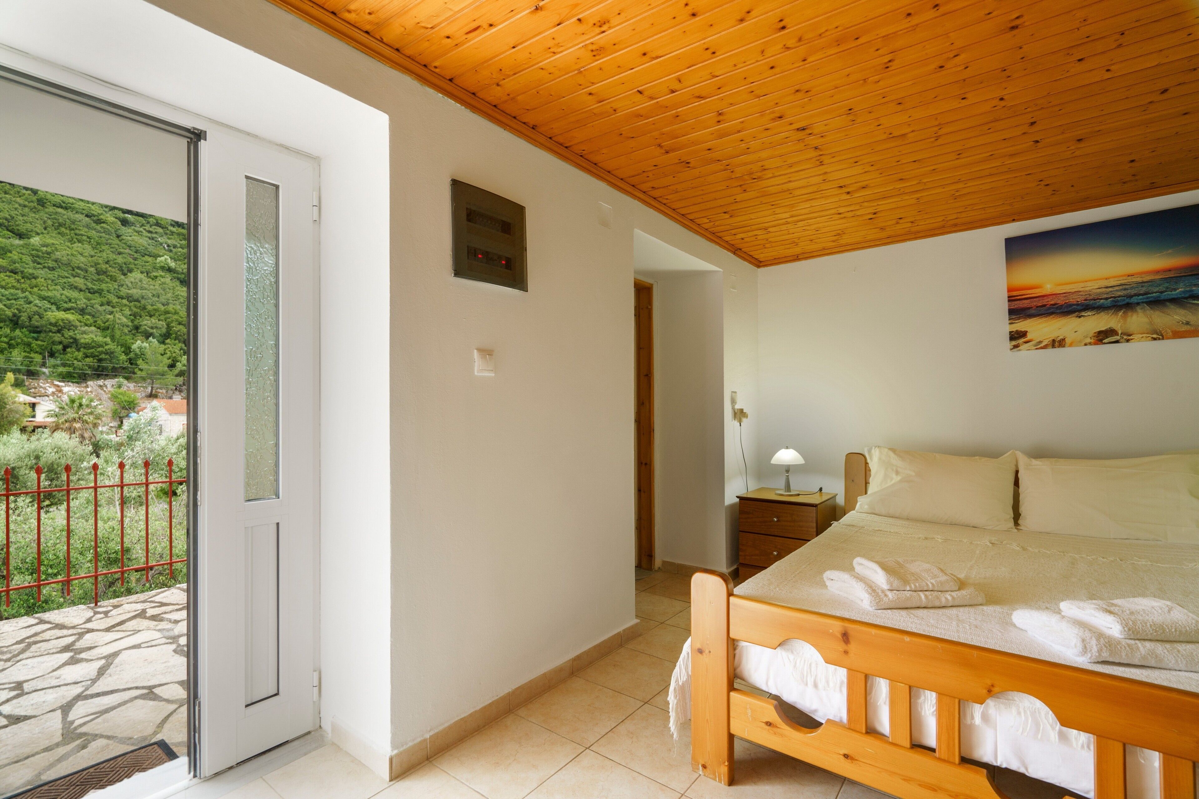 1 chambre, fer et planche à repasser, Wi-Fi, draps fournis