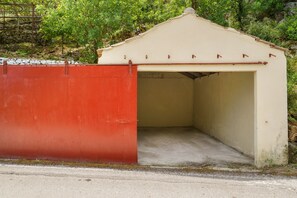 Property grounds - Holiday Home 'Studio Liana' with Private Terrace, Wi-Fi and Air Conditioning (ΙΘΑΚΗΣ)